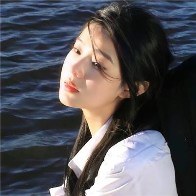 高三女生部落格 海报