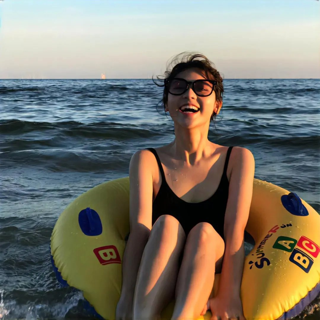 那女孩是谁 海报